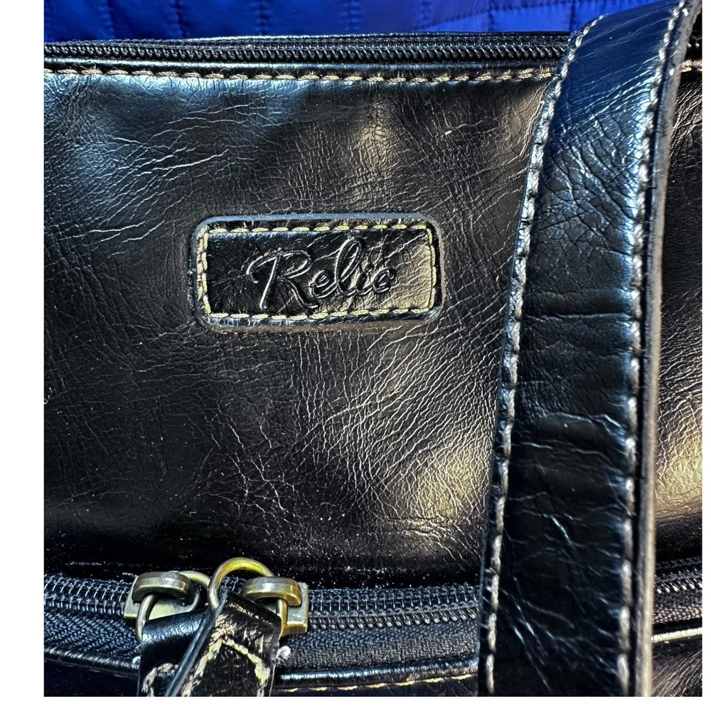 Relic Black Faux Leather Crossbody Bag Shoulder Bag Adjustable Strap Zip Pockets